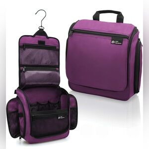 VGUC- D&D Unisex Hanging Travel Toiletry Bag